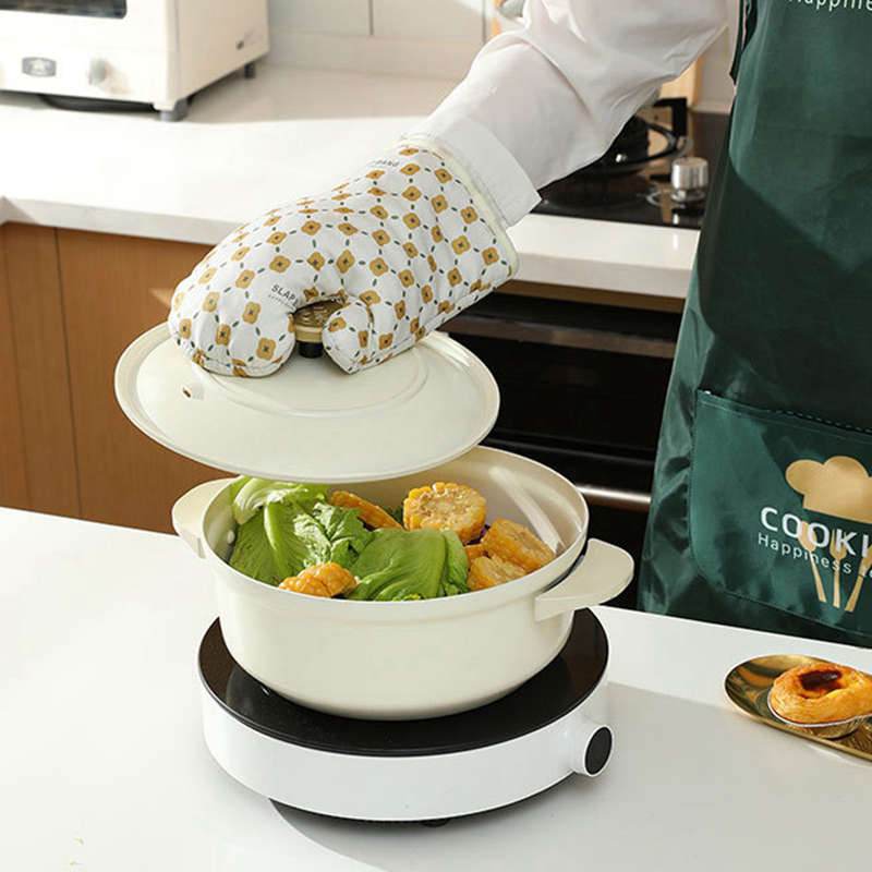 Anti-Scalding Microwave Cotton Insulation Gloves: Heat Resistant Mitts - Killer Products