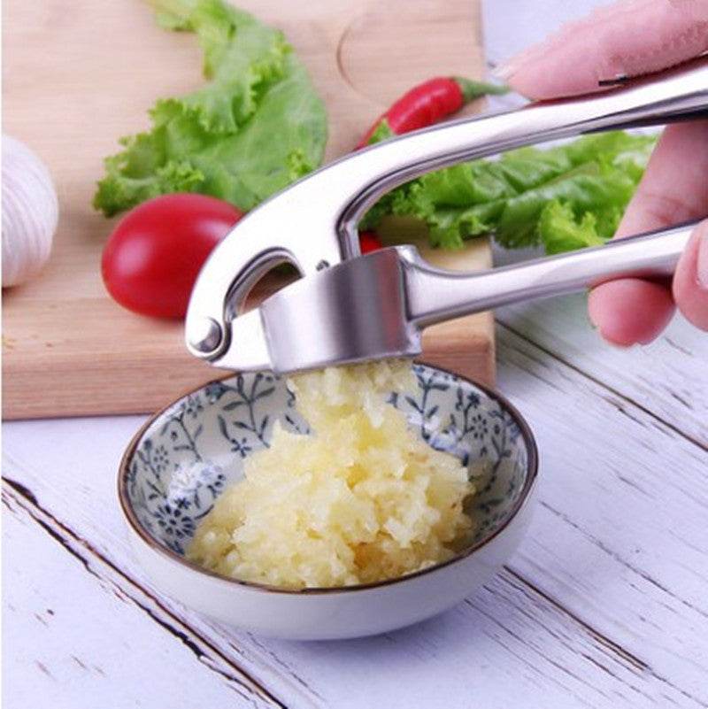 Effortless Kitchen Gadget Manual Garlic Press Mashing Tool Delight - Killer Products